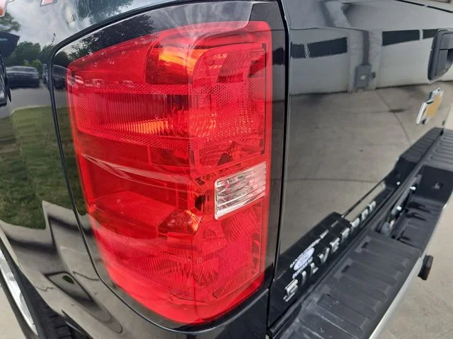 Used 2018 Gray Chevrolet LT image 31