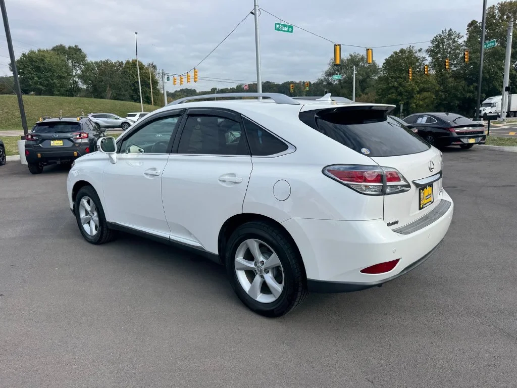 Used 2013 White Lexus 350 image 4