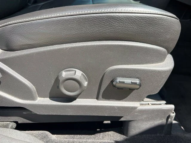 Used 2009 Silver Ford SEL image 21