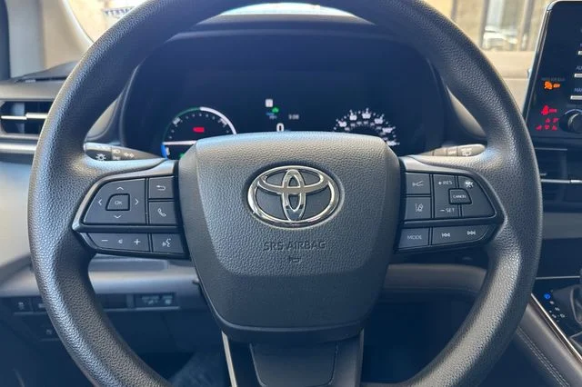 Certified Used 2024 Silver Toyota LE image 28