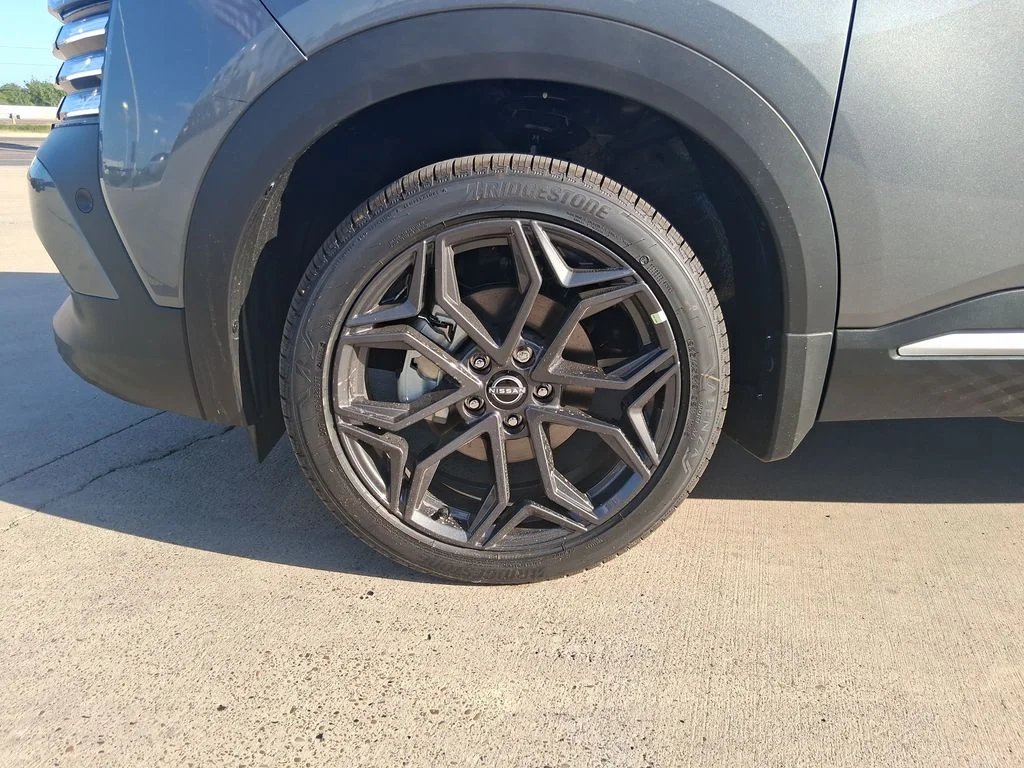 New 2026 Gun Metallic Nissan SR image 29