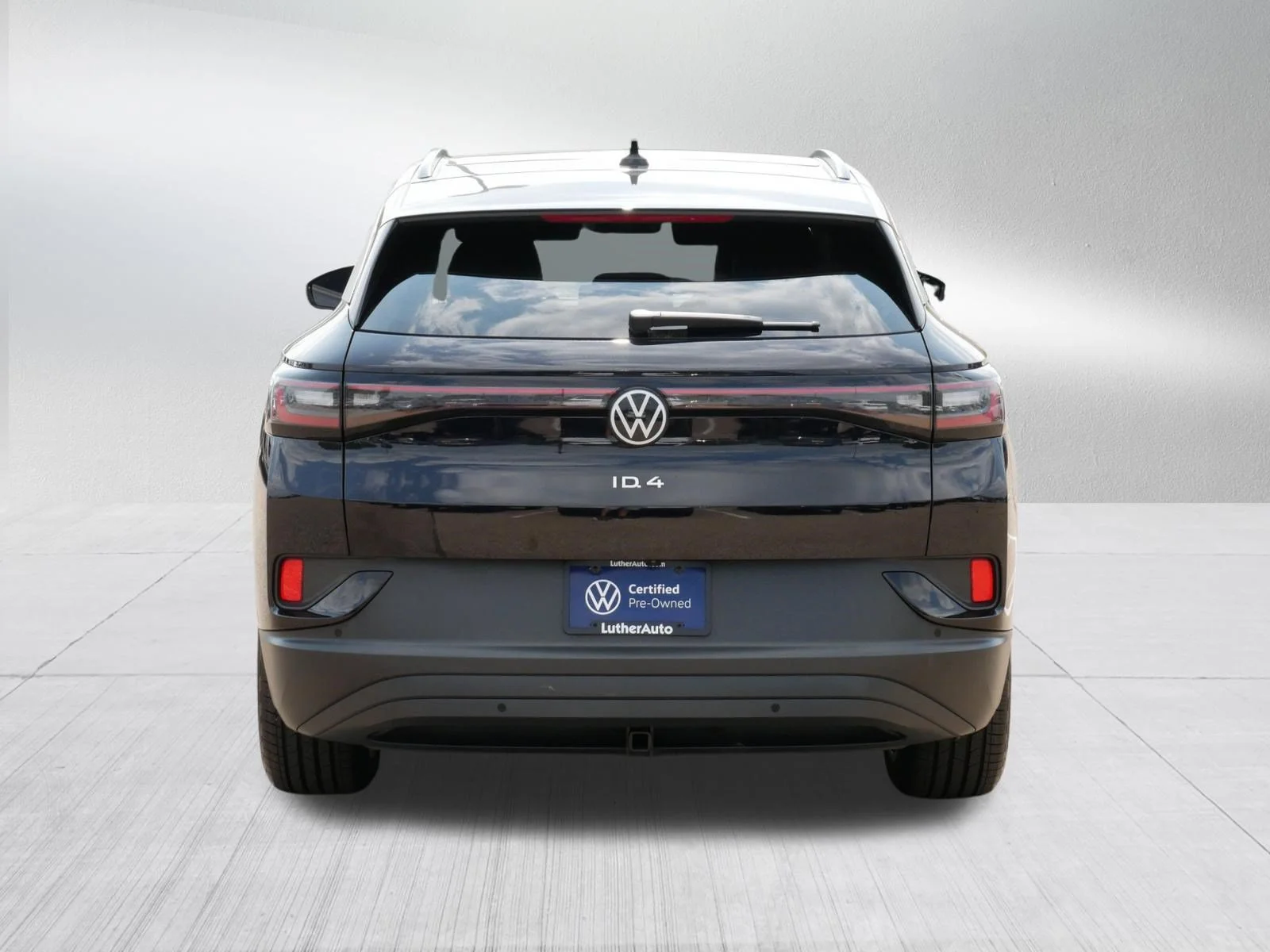 Certified Used 2023 Deep Black Pearl Volkswagen Pro S image 6