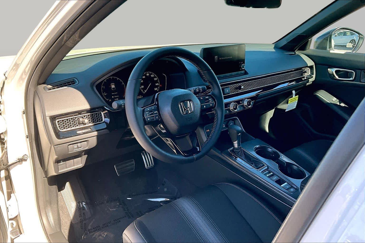 2026 Honda Civic Hatchback Sport - Photo 18