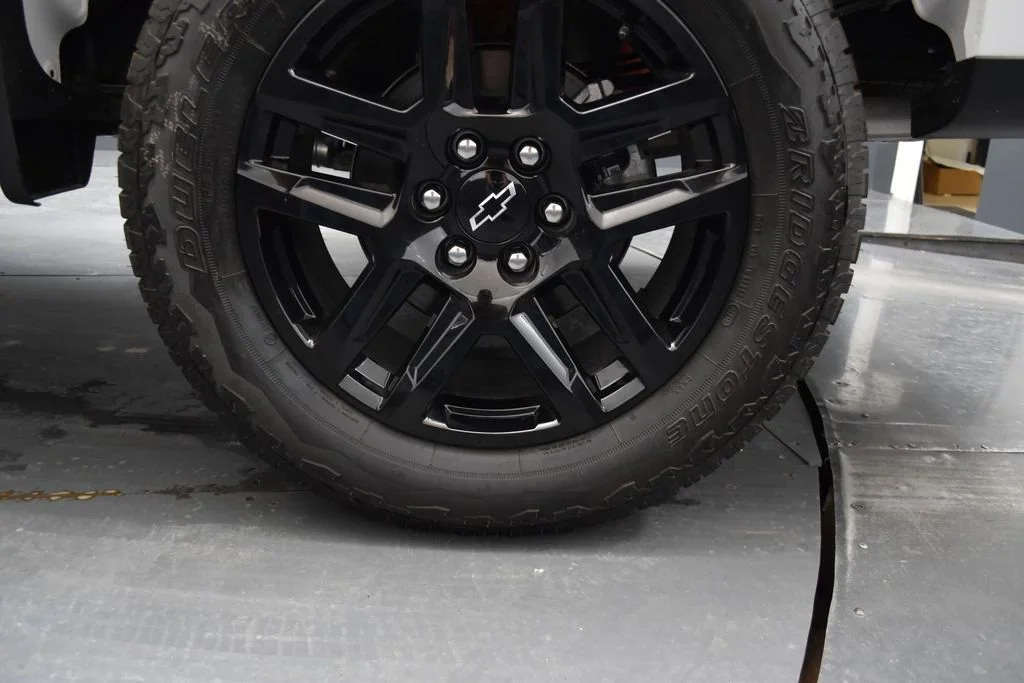 New 2026 Summit White Chevrolet LT Trail Boss image 20