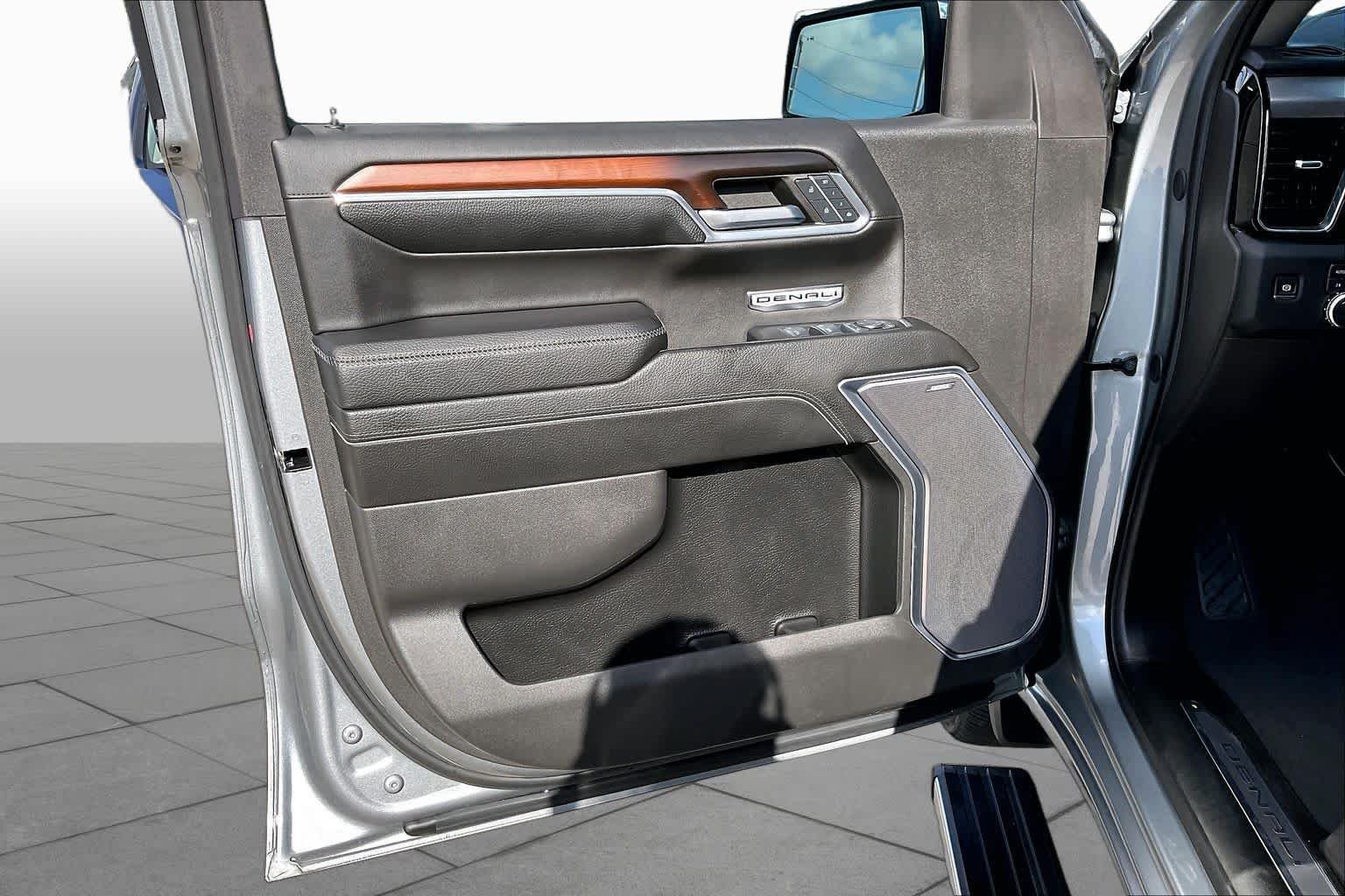 Used 2024 Sterling Metallic GMC Denali image 22