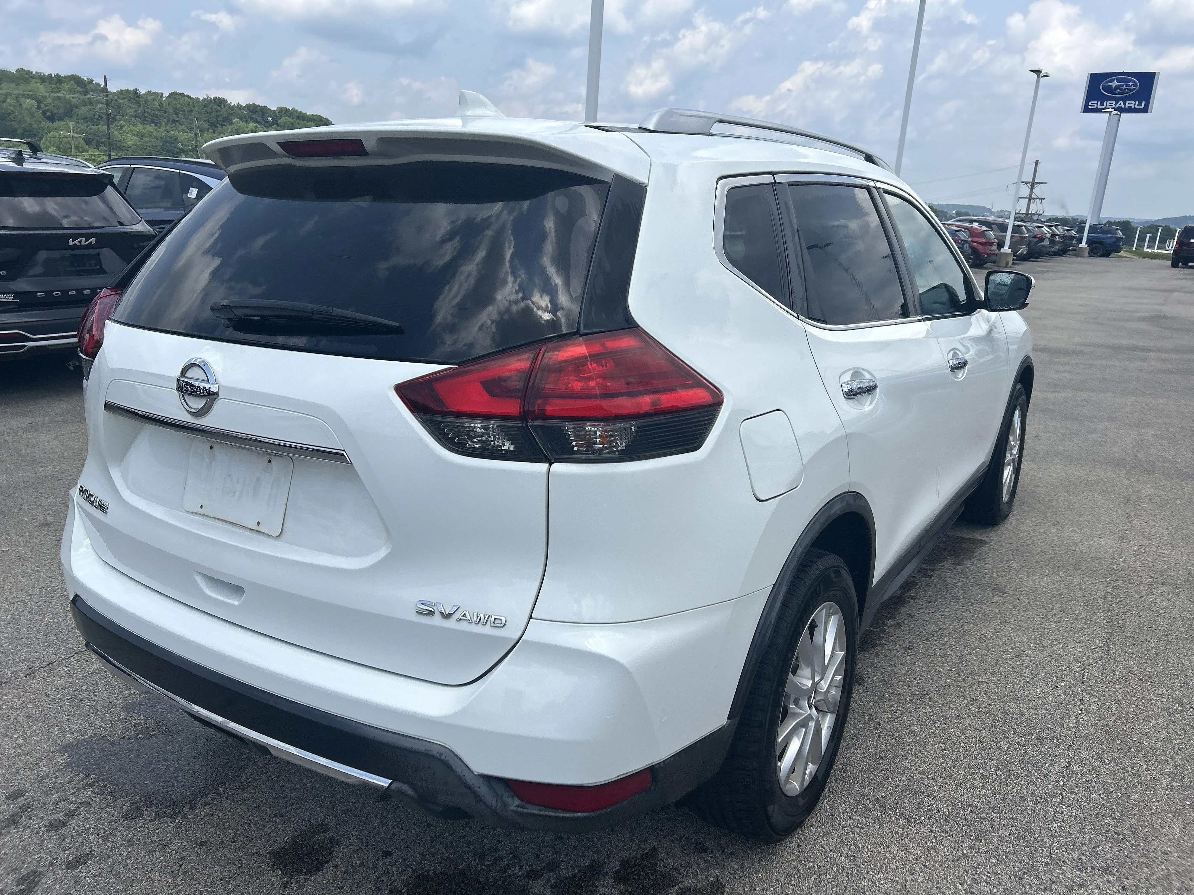 Used 2017 Glacier White Nissan SV image 3