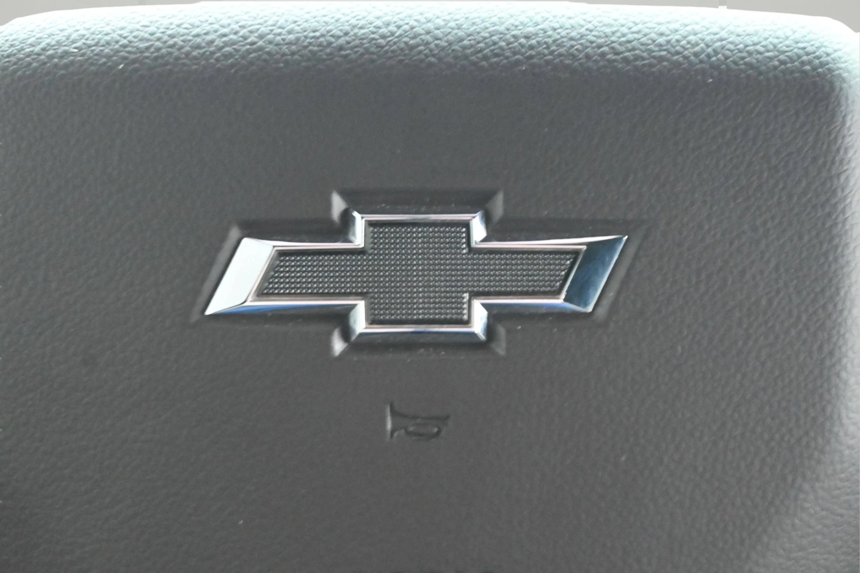 Used 2022 Silver Ice Metallic Chevrolet LT Trail Boss image 30