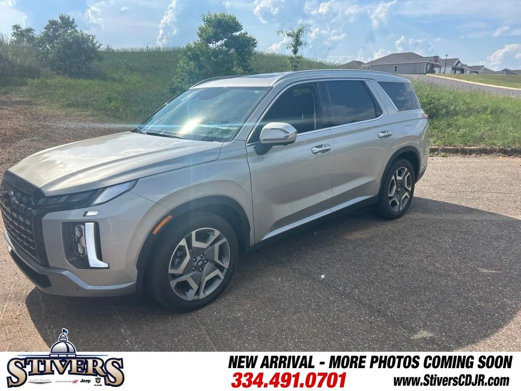 Used 2024 Silver Hyundai Limited image 4