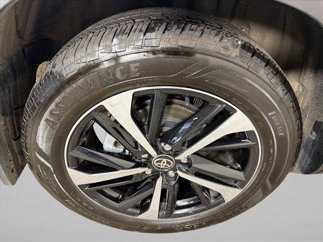 Certified Used 2024 SONIC SILVER Toyota  image 18