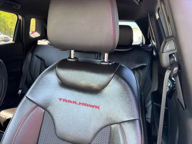 Used 2025 White Jeep Trailhawk image 30
