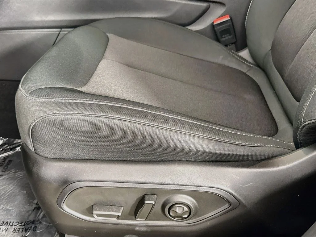 Used 2024 Black Jeep Laredo image 19