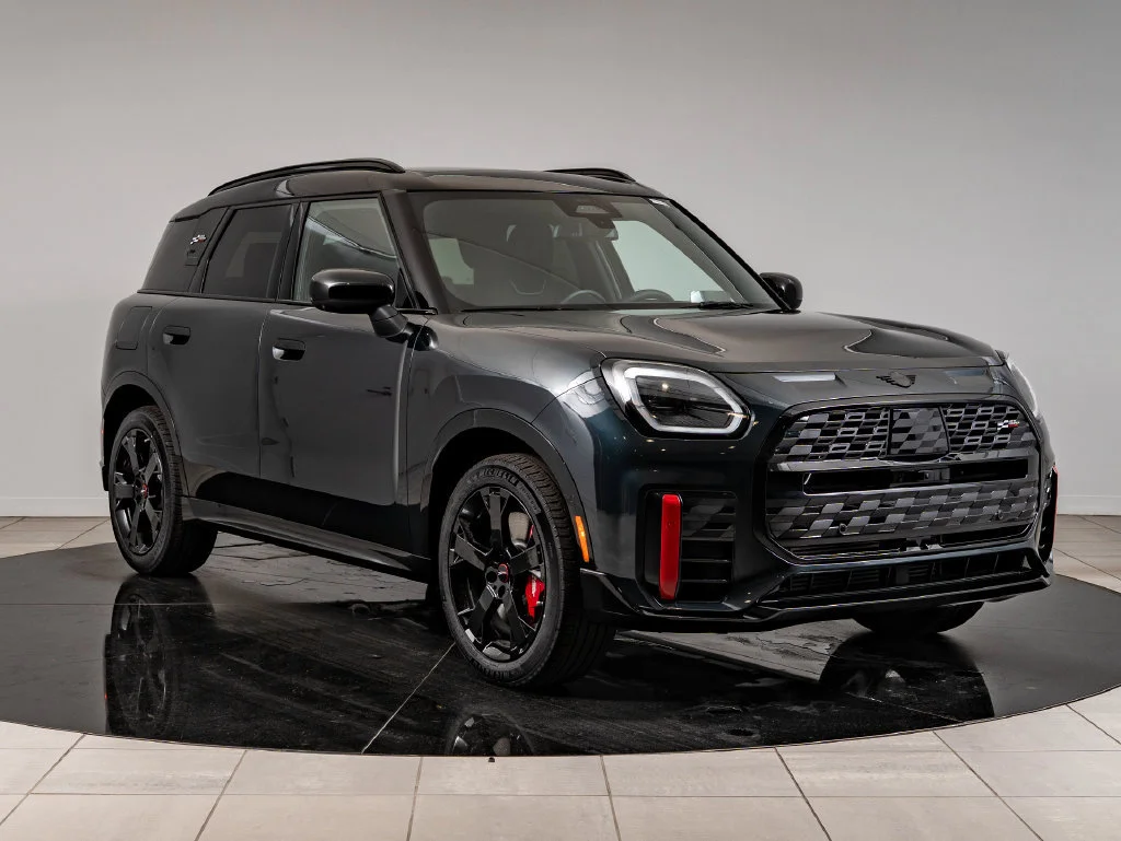 New 2027 Gray Metallic MINI Iconic image 12