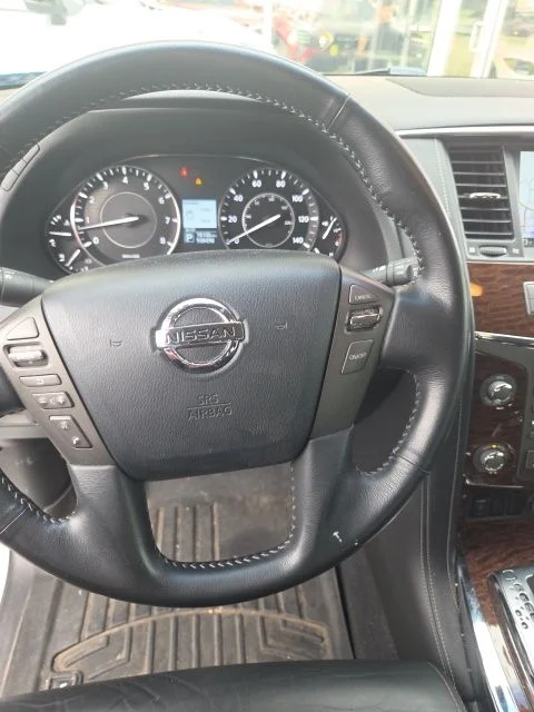 Used 2017 Silver Nissan SL image 13