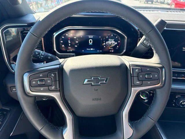 New 2026 Black Chevrolet High Country image 22