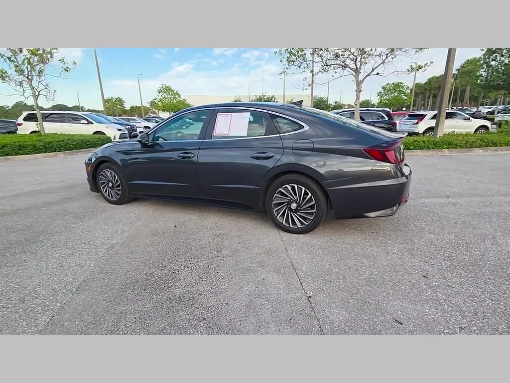 Used 2022 Portofino Gray Hyundai Limited image 41