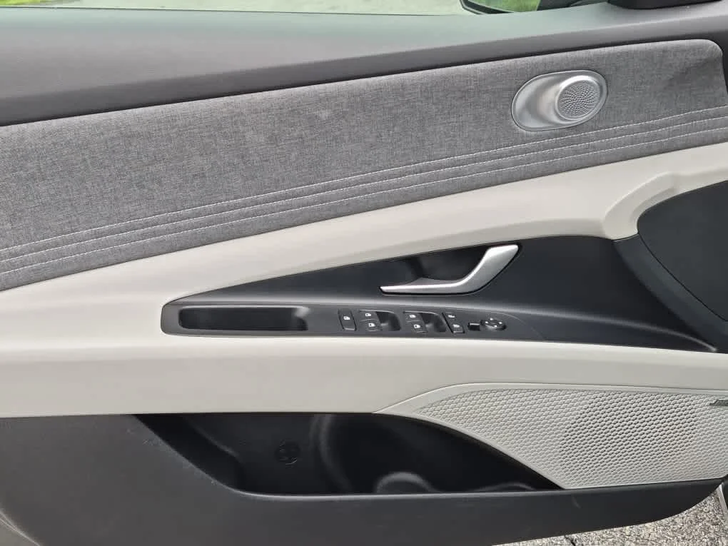 Certified Used 2024 Amazon Gray Hyundai Limited image 11