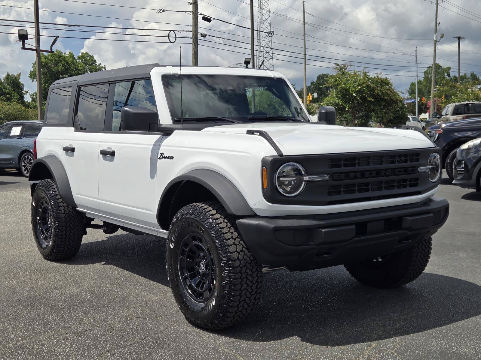 New 2026 Oxford White FORD Big Bend® image 4