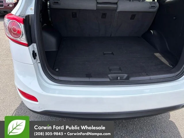 Used 2012 Frost White Pearl Hyundai  image 28