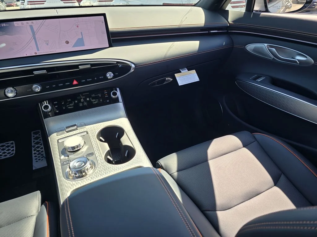 New 2027 White Genesis 2.5T Sport Prestige image 9