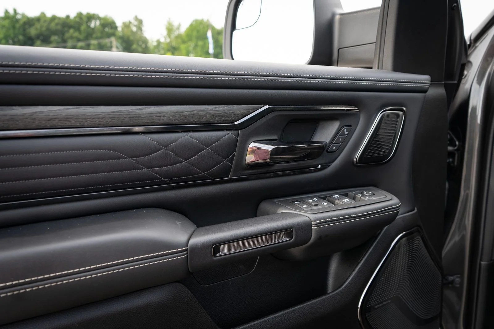 2026 RAM 1500 Limited - Photo 32