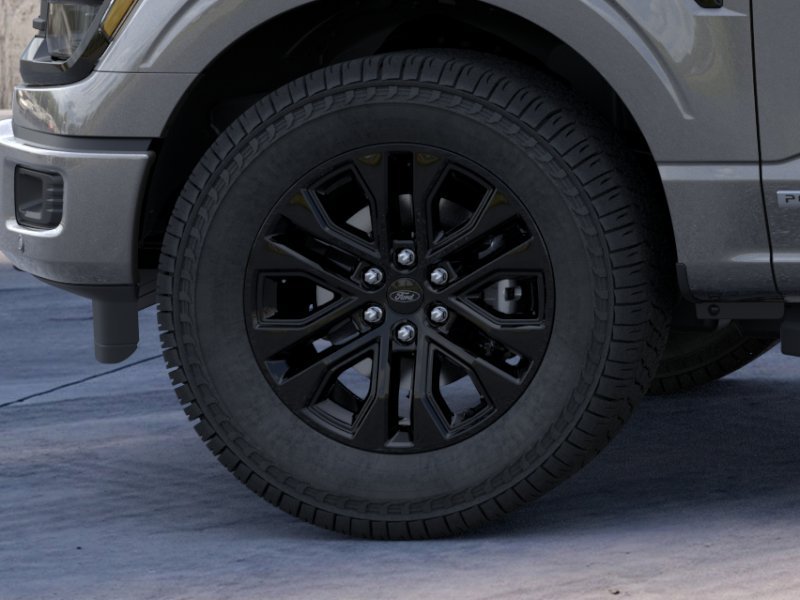 New 2026 Carbonized Gray Metallic Ford XLT image 41