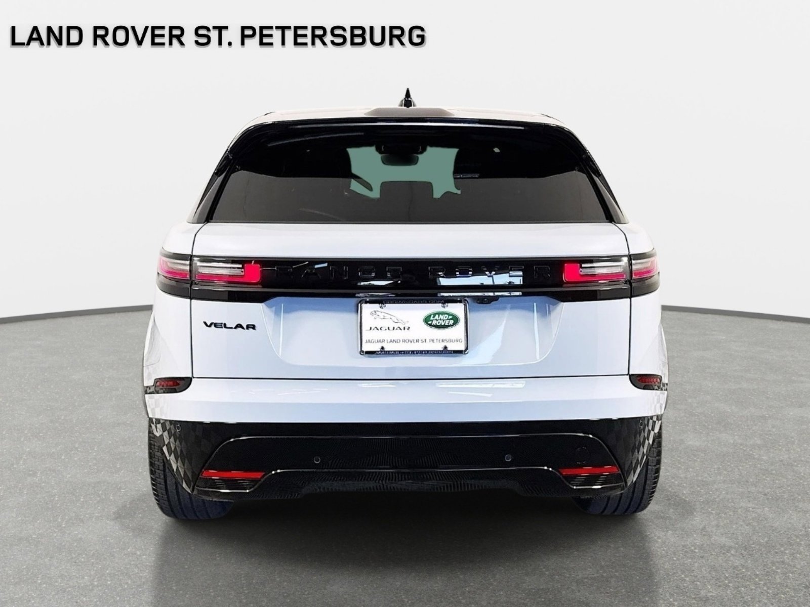Used 2026 Gray Land Rover Dynamic SE image 6