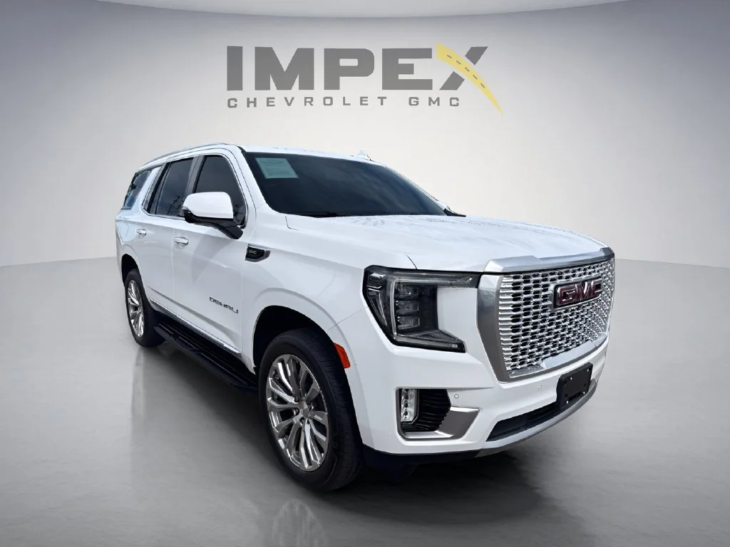 Used 2024 Summit White GMC Denali image 7