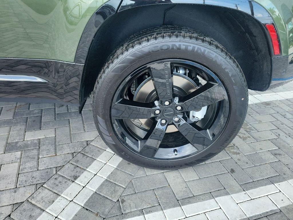 New 2026 Woolstone Green LAND ROVER X-Dynamic SE image 13