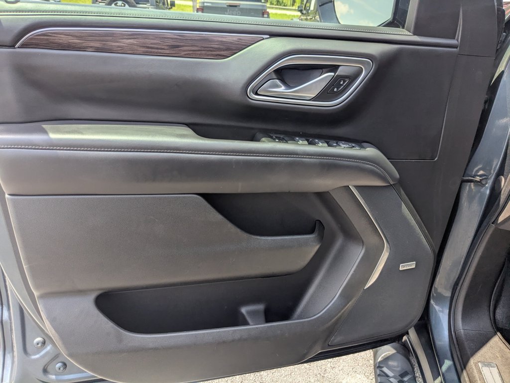 Used 2021 Shadow Gray Metallic Chevrolet Z71 image 11