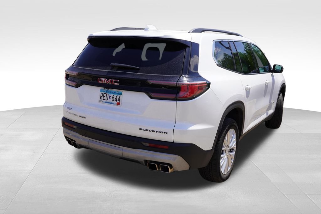 Used 2025 White Frost Tricoat GMC Elevation image 3