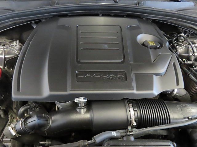 Used 2024 Gray Jaguar P250 R-Dynamic S image 43