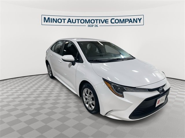 2024 Toyota Corolla LE photo 2