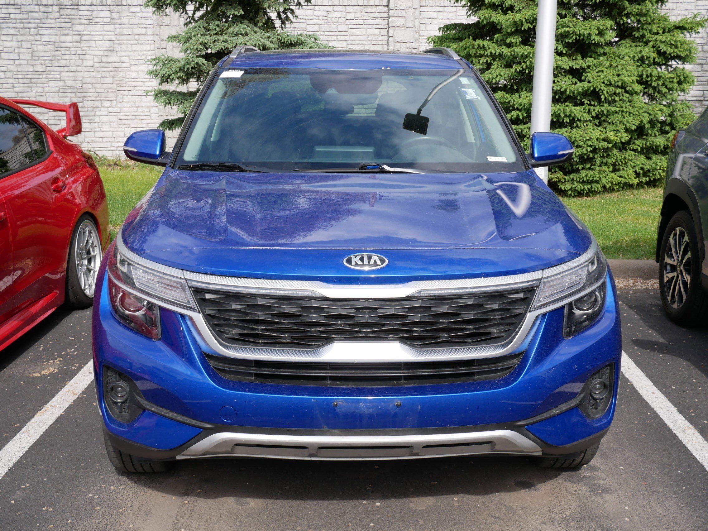 Used 2021 Kia Seltos EX with VIN KNDERCAA9M7097720 for sale in Brooklyn Center, Minnesota