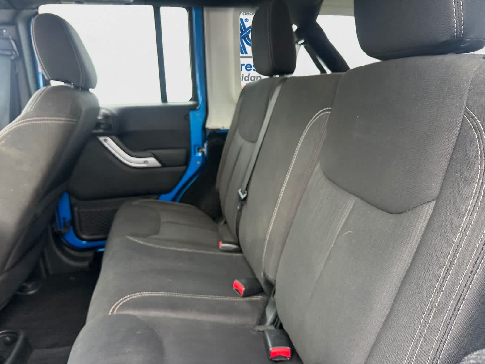 Used 2015 Hydro Blue Pearl Coat Jeep Sahara image 19