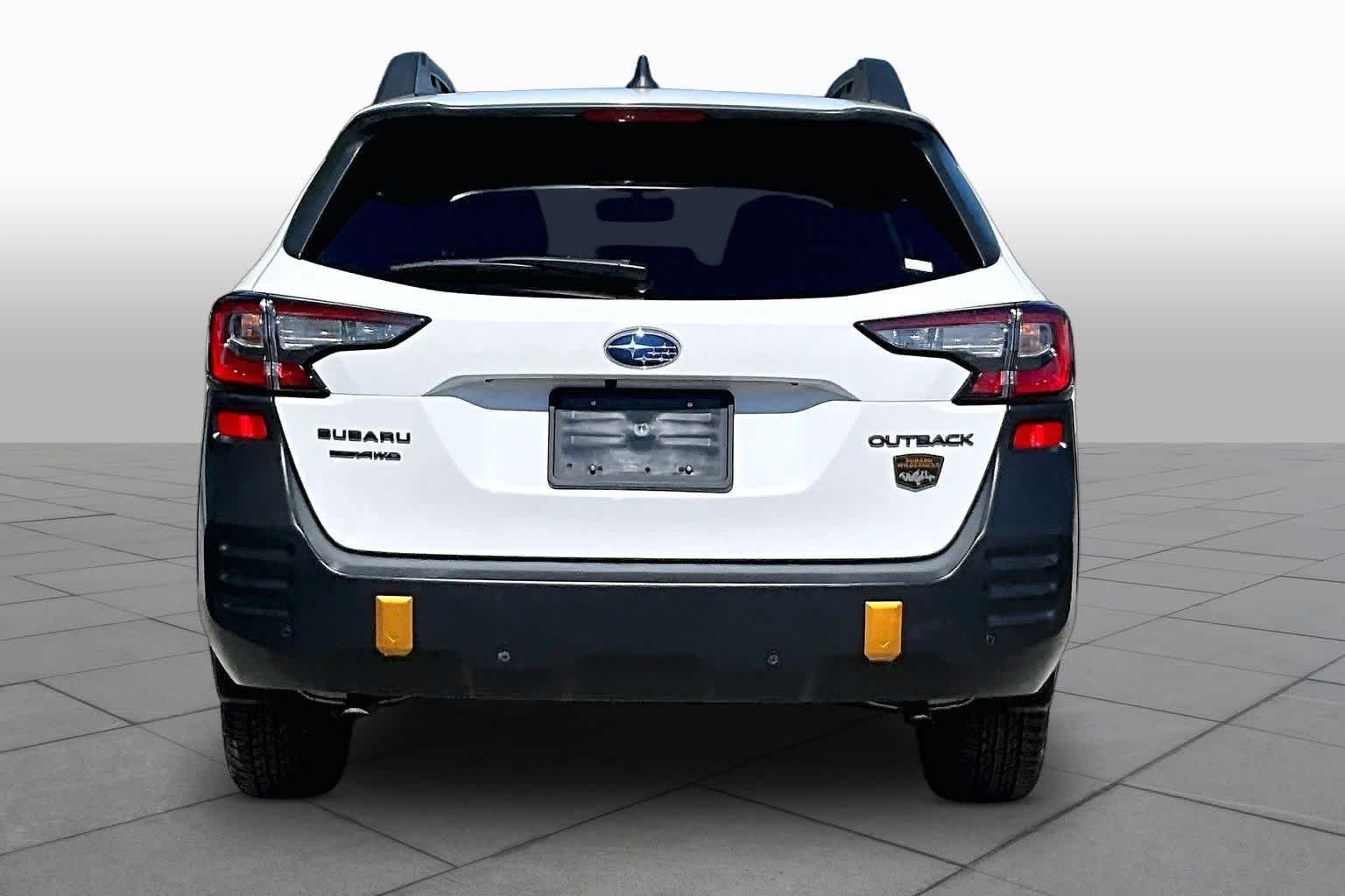 Used 2025 Crystal White Pearl Subaru Wilderness image 5