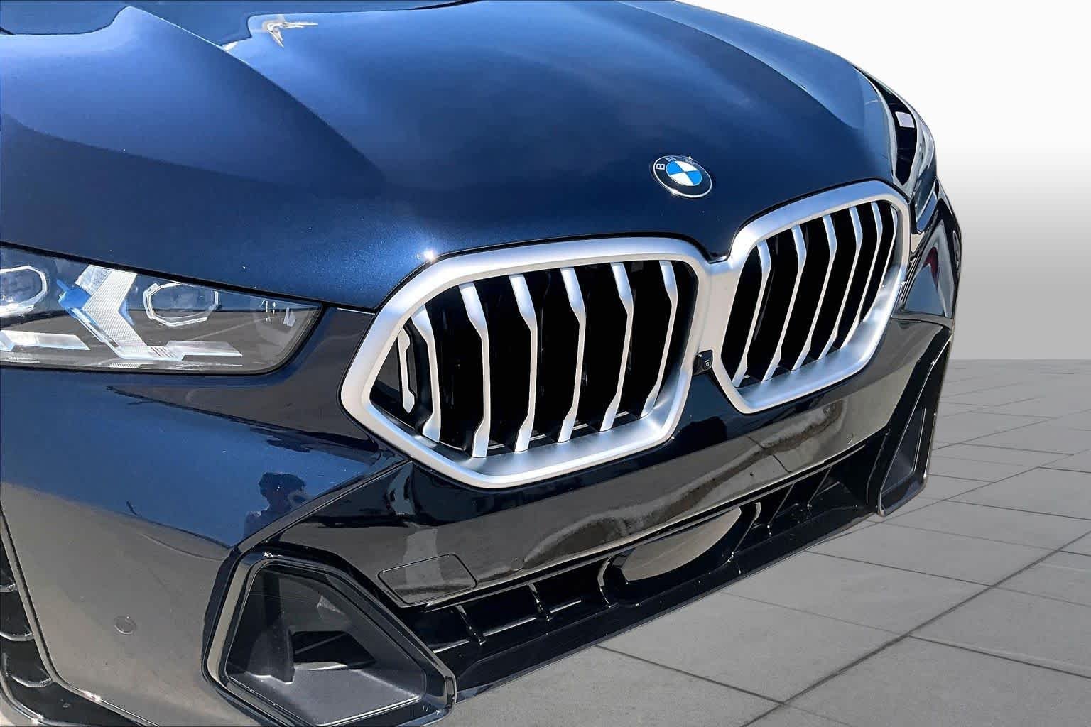 Used 2026 Carbon Black Metallic BMW xDrive40i image 28