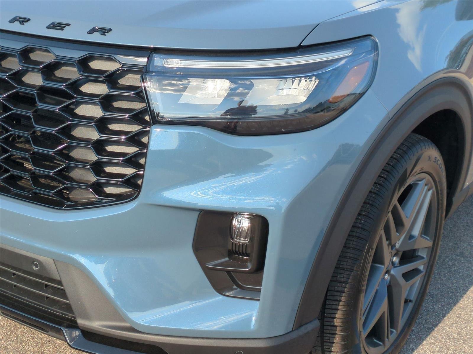 New 2026 Vapor Blue Metallic Ford ST-Line image 9