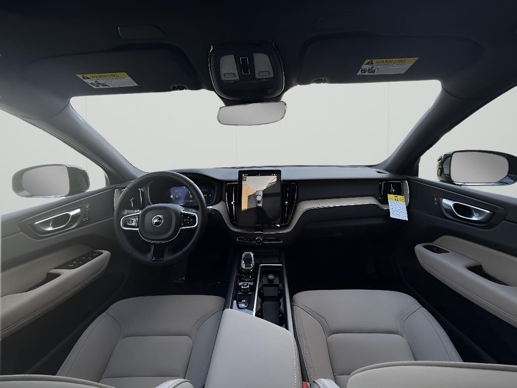 2026 Volvo XC60 Plus - Photo 25