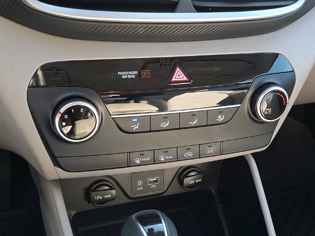 2019 Hyundai Tucson SE - Photo 16