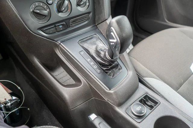 Used 2014 White Ford S image 22