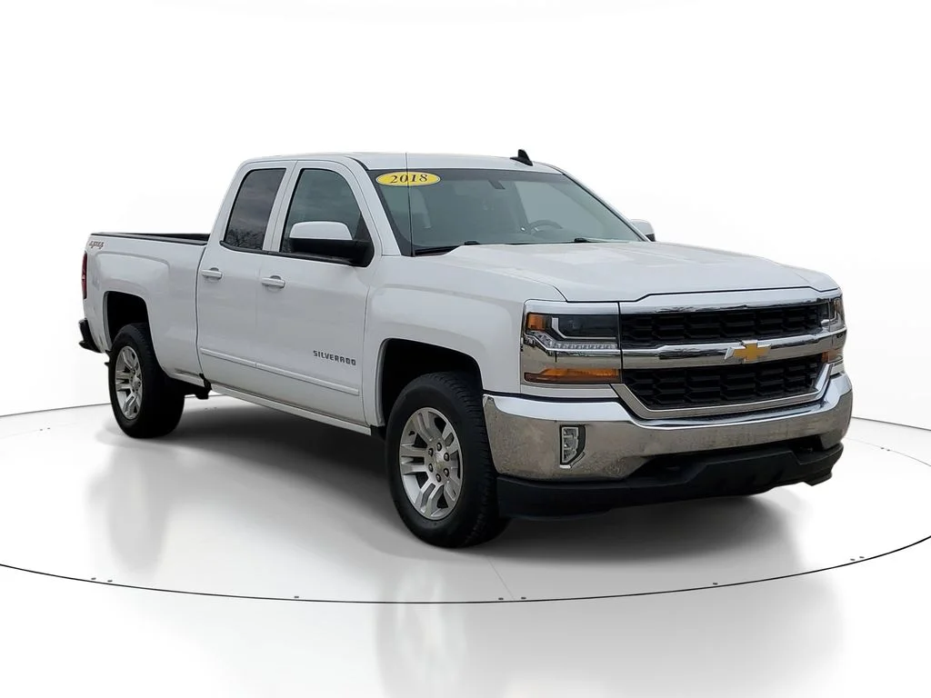 Used 2018 Chevrolet Silverado 1500 LT with VIN 1GCVKREC5JZ302856 for sale in Clare, MI