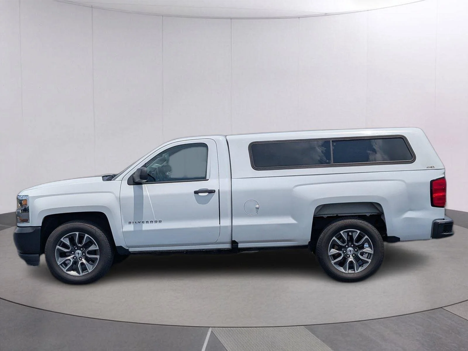 Used 2018 SUMMIT WHITE Chevrolet Work Truck image 2