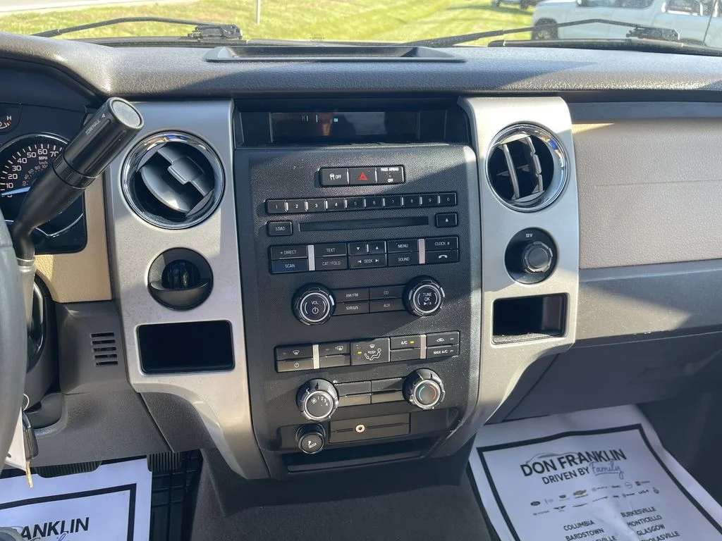 Used 2012 Black Ford XLT image 16