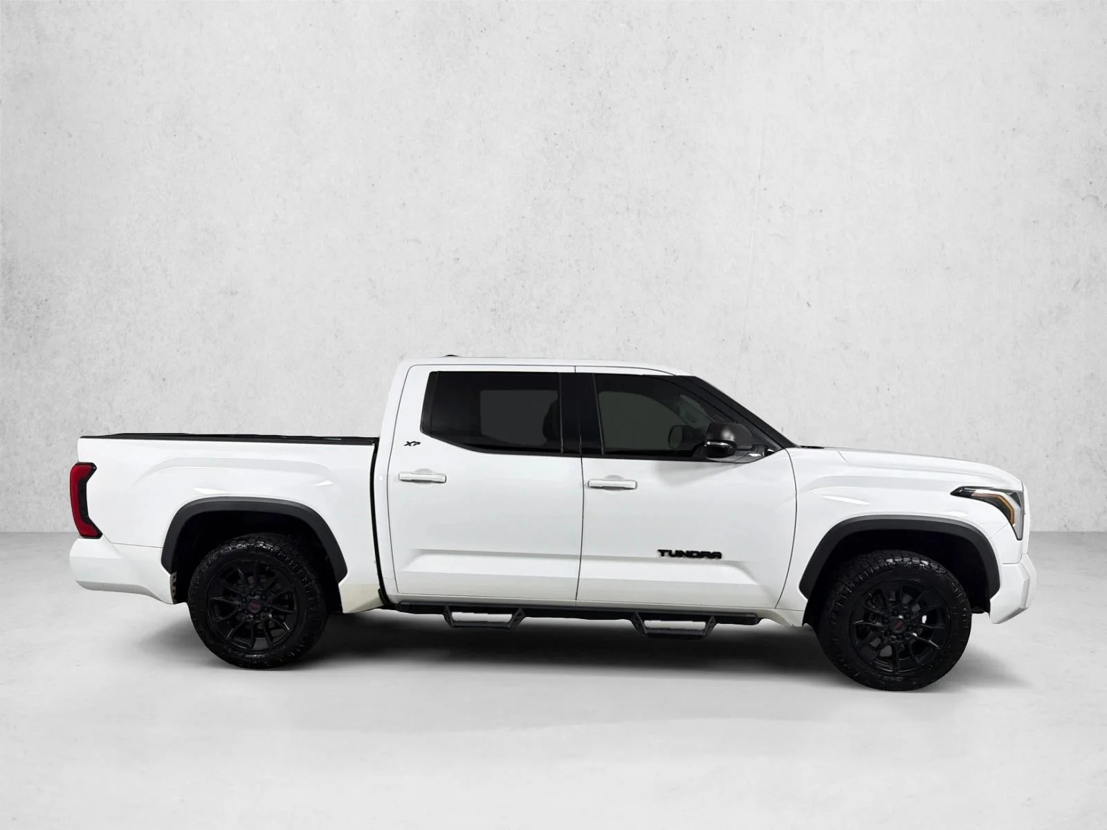 Used 2022 White Toyota SR5 image 2