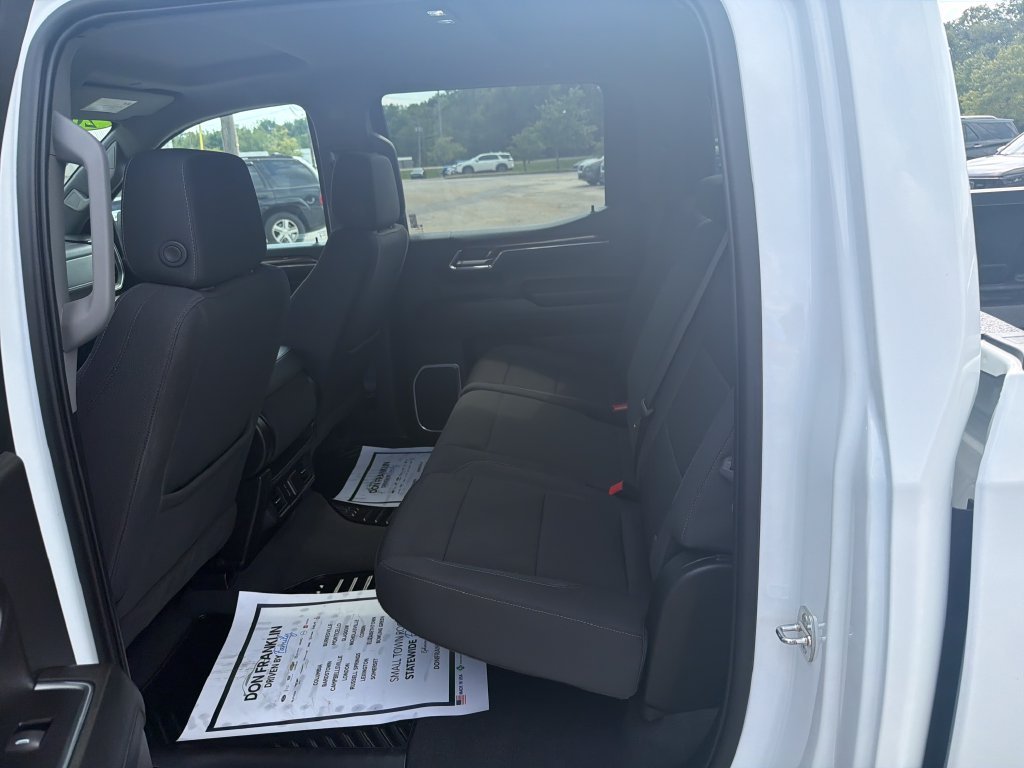 Used 2024 White Chevrolet LT image 14
