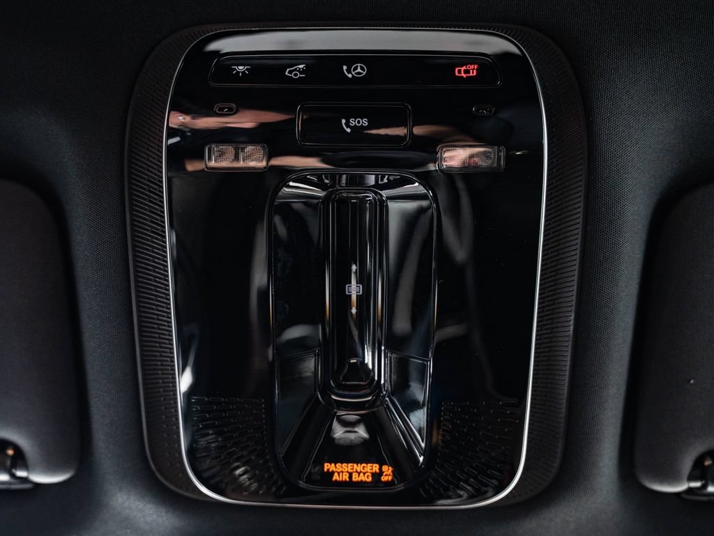 New 2026 Black Mercedes-Benz GLC 300 image 38