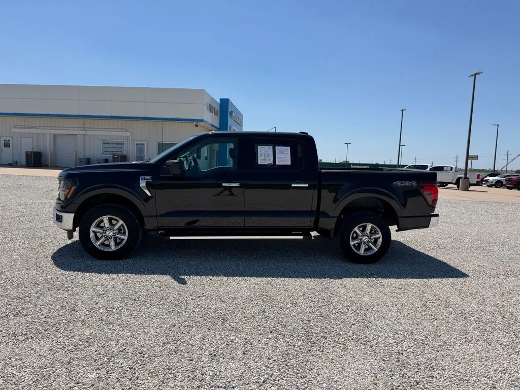 Used 2025 Black Ford XLT image 7