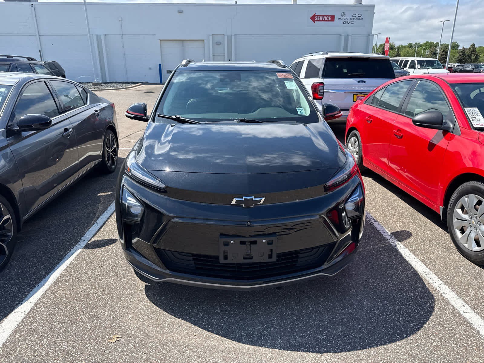 Used 2023 Chevrolet Bolt EUV Premier with VIN 1G1FZ6S08P4137599 for sale in Brooklyn Center, MN