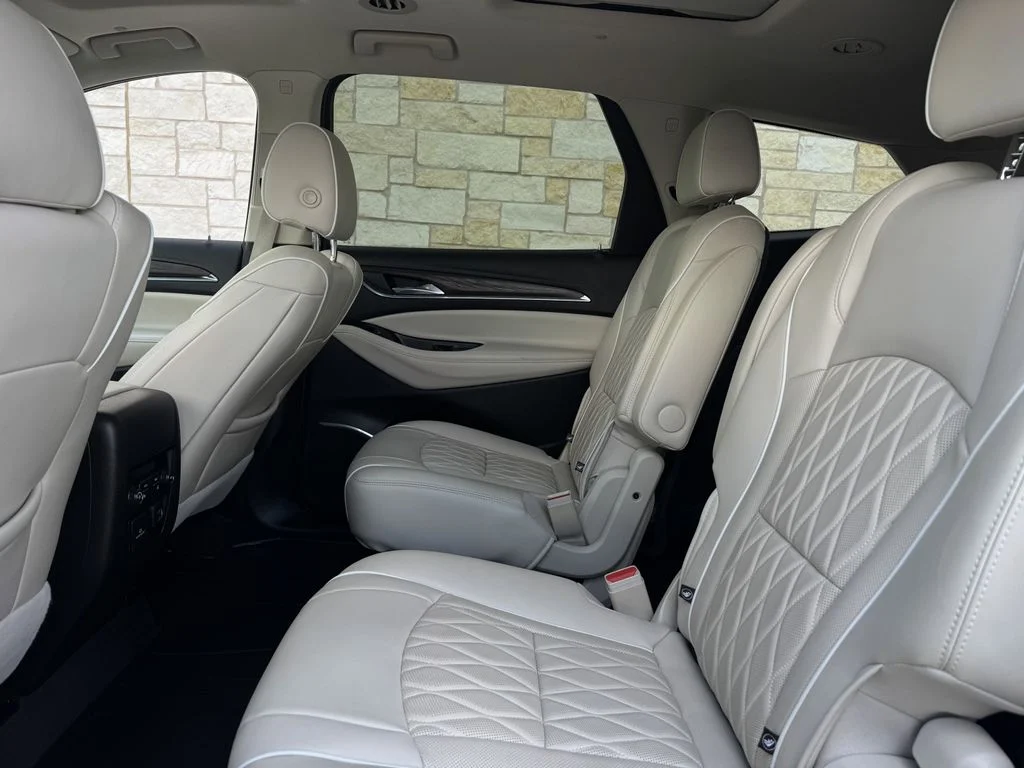 Used 2023 White Buick Avenir image 31