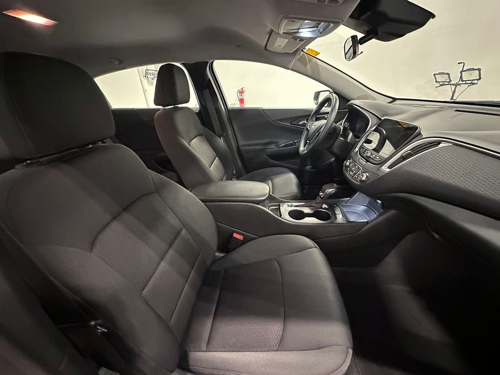 Used 2025 Red Chevrolet RS image 25